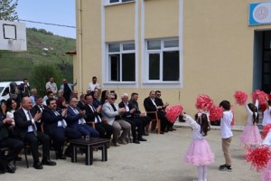 Çarşambalılar Vakfı'ndan Köy Okuluna Bilişim Sınıfı